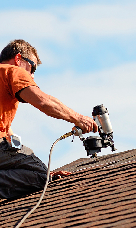 roofer-installing-new-roof-Lafayette-LA.jpg